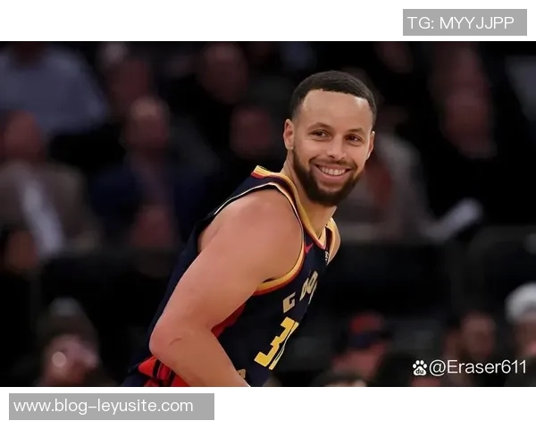 库里半场火力全开三分雨下23分助攻3次展现超级状态 库里半场火力全开三分雨下23分助攻3次展现超级状态