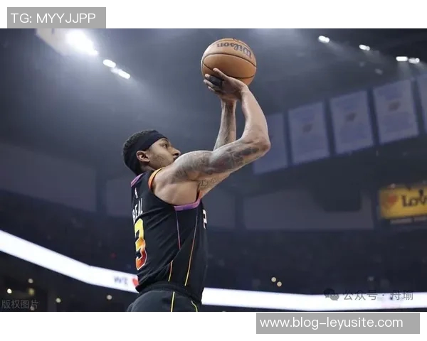 比尔半场表现低迷仅得2分全队正负值最低难以扭转局面